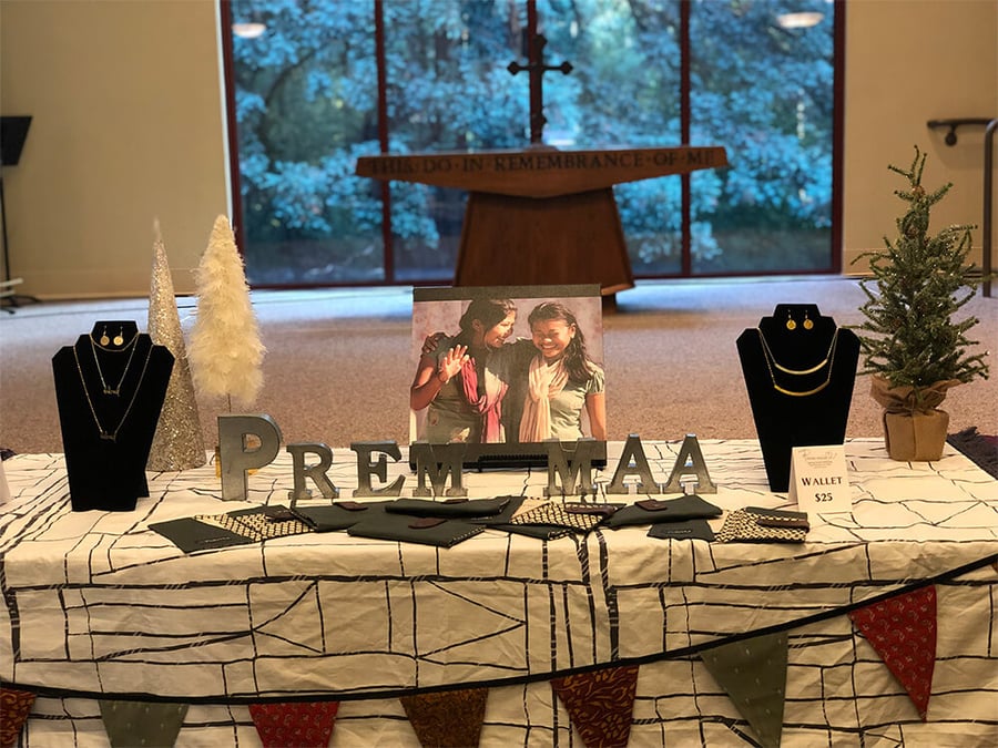 Prem-maa display table