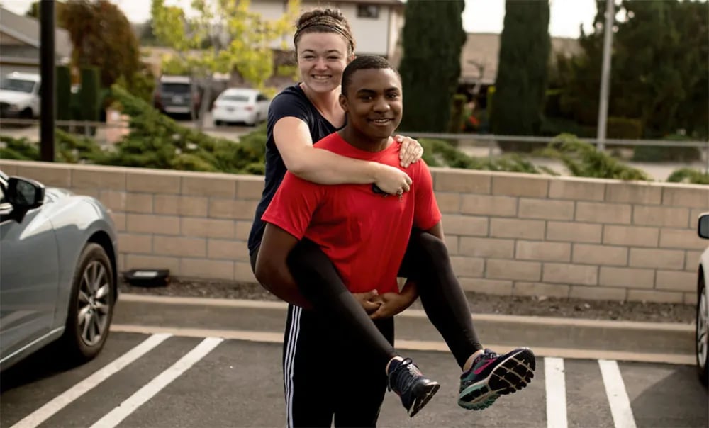 run_for_freedom_stop_human_trafficking_couple_smiling