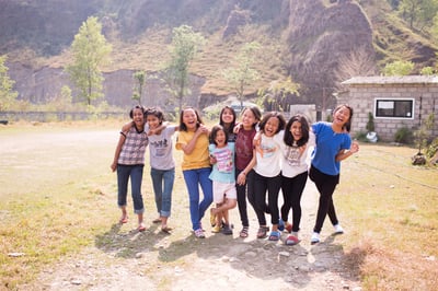 family homes girls laughing