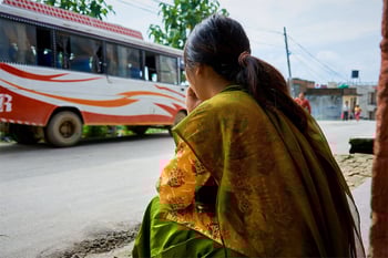 asia girl waiting for bus