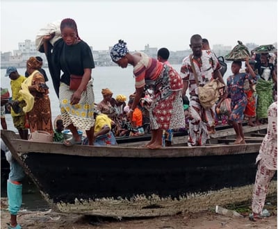 benin_boat_people