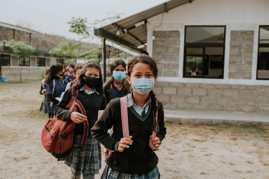 Students wear masks during the covid-19 pandemic