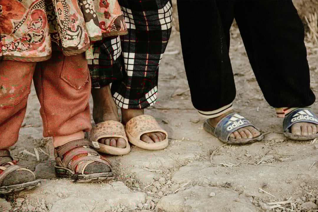 Breaking: Four Children Intercepted at Border, Older Man Flees