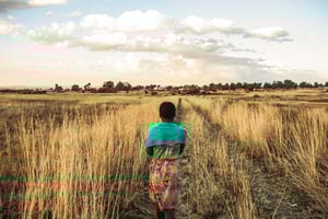 girl_field_walking_africa_3
