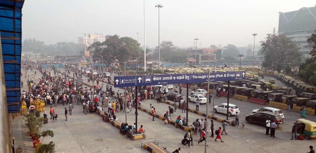 stop_human_trafficking_india_train_station