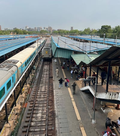 train platform from above