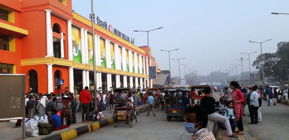 train_station_delhi_end_human_trafficking