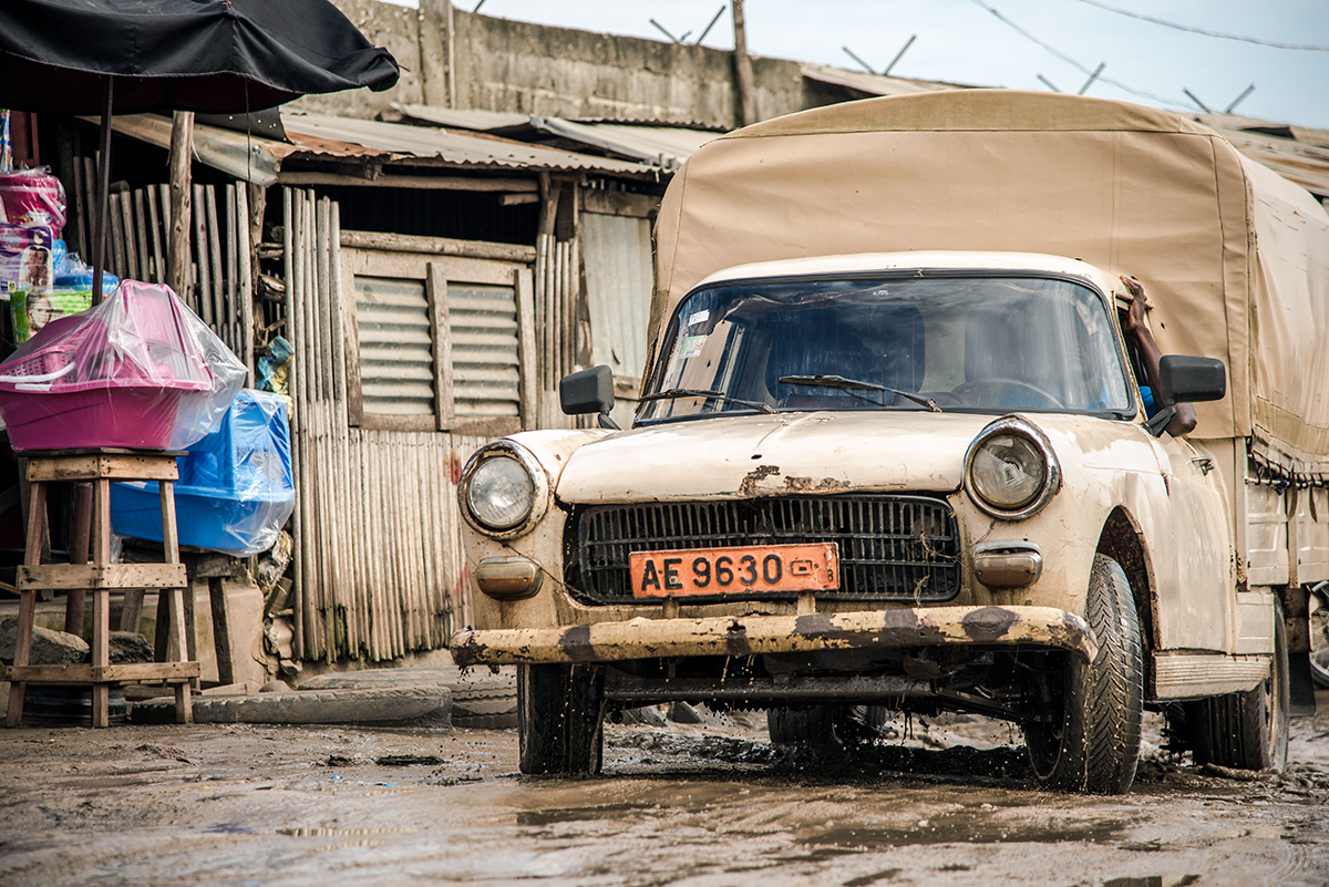 Breaking: Team Intercepts Young Female and Baby Stranded at Transit Station | February Stories from the Field